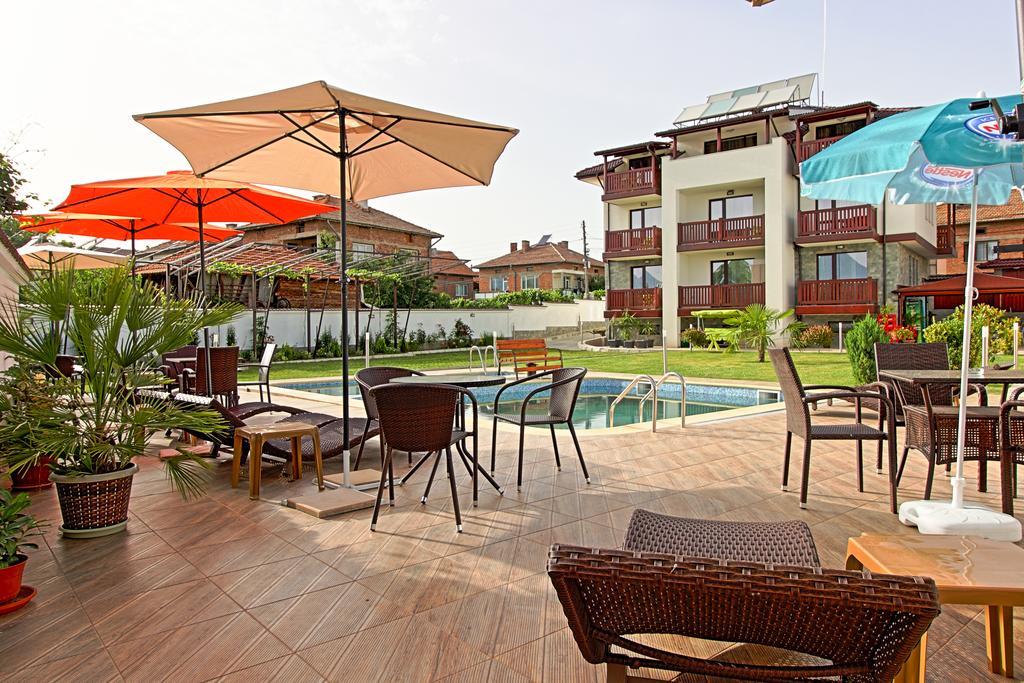 White House Hotel Ogneanovo Exterior foto
